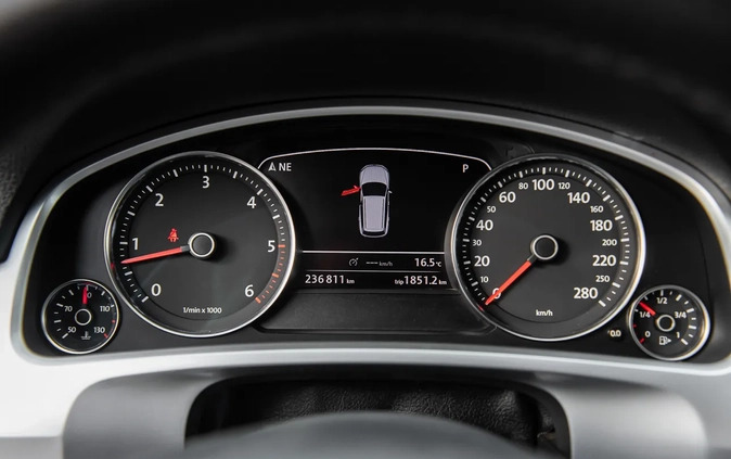 Volkswagen Touareg cena 59900 przebieg: 236800, rok produkcji 2010 z Oborniki Śląskie małe 436
